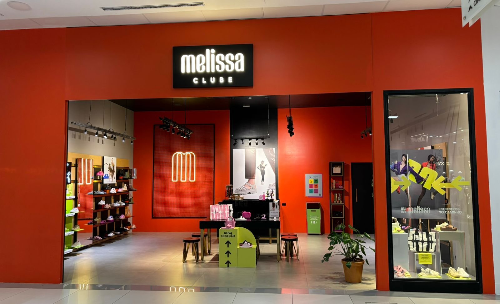 Loja Clube Melissa em shopping center construída pela E3